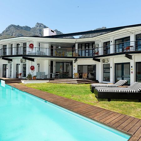 Neighbourgood 1St Crescent Camps Bay Cidade Do Cabo Exterior foto