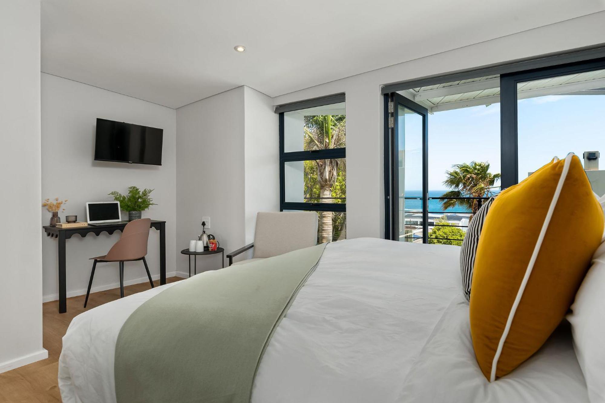 Neighbourgood 1St Crescent Camps Bay Cidade Do Cabo Exterior foto